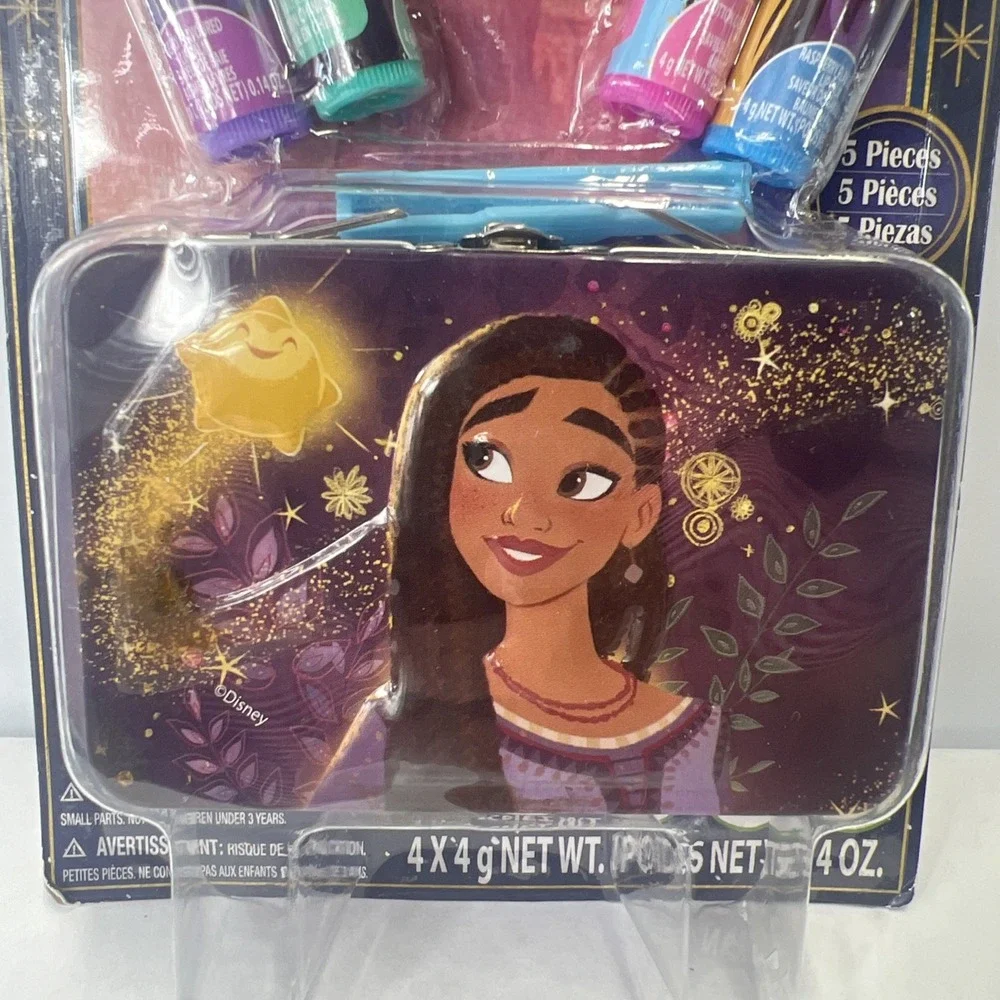 Disney Wish‎ 4 Pack Lip Balm with Tin on Card New SEALED.  Plant Based Balm.